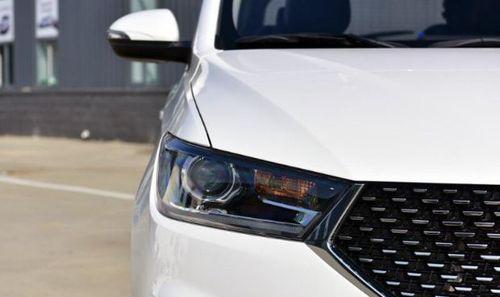 宝骏360换转向灯怎么样?更换步骤和注意事项是什么?-第1张图片-好赞用车 宝骏360换转向灯怎么样?更换步骤和注意事项是什么?-第1张图片-好赞用车