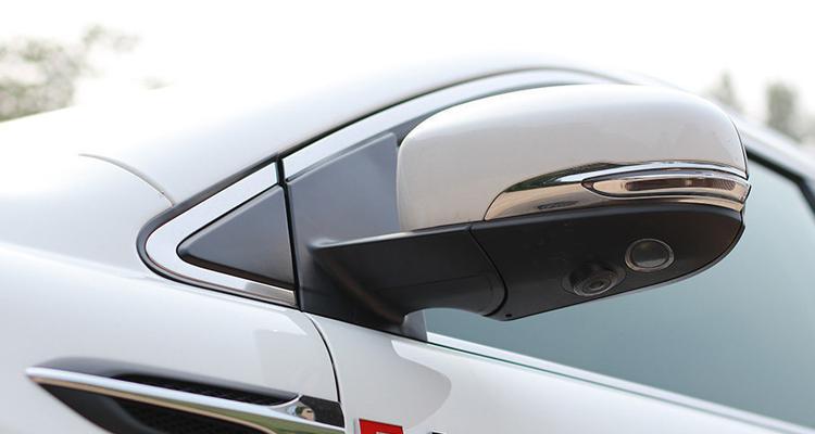 掌握比亚迪新车转向灯使用技巧（如何正确打开比亚迪新车的转向灯）-第1张图片-好赞用车