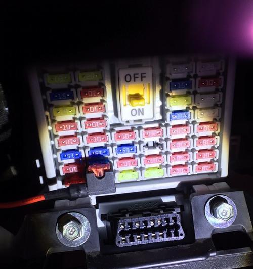 丰田叉车转向灯常亮是什么问题？如何解决？-第3张图片-好赞用车