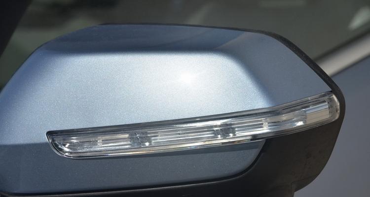 福特转向灯全不亮的原因解析（深入剖析福特转向灯失灵的根源及解决方法）-第1张图片-好赞用车