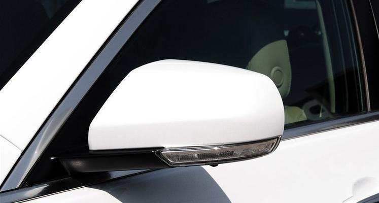 奔驰e后视镜转向灯更换教程？需要哪些工具和步骤？-第1张图片-好赞用车