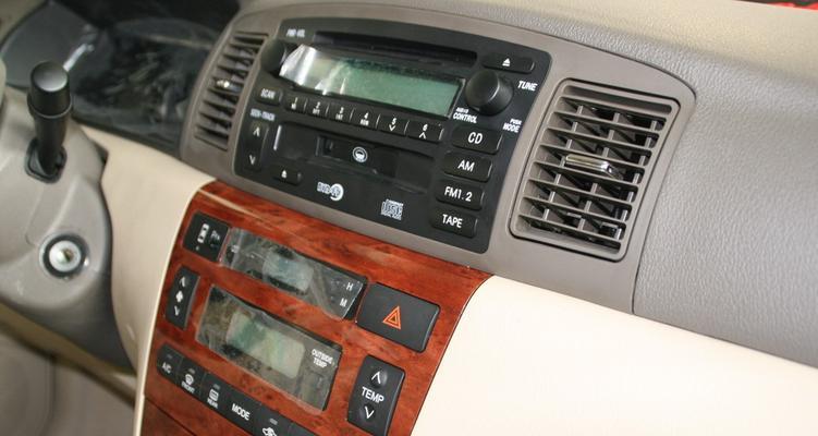 比亚迪F3转向灯组合开关拆解与维修指南（详细解析比亚迪F3转向灯组合开关的拆解步骤及注意事项）-第3张图片-好赞用车