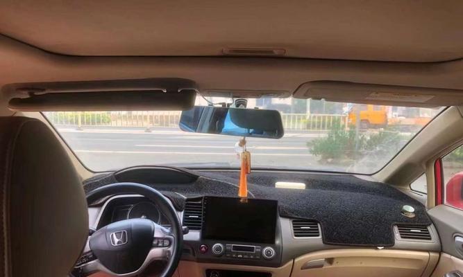 本田思域的转向灯保险丝更换方法（轻松解决转向灯不亮的问题）-第2张图片-好赞用车