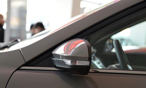 福特左右转向灯一直亮的原因及解决方法(福特车辆转向灯亮的可能原因和具体解决方案)-第3张图片-好赞用车 福特左右转向灯一直亮的原因及解决方法(福特车辆转向灯亮的可能原因和具体解决方案)-第3张图片-好赞用车