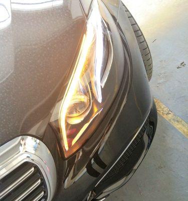 奔驰e300转向灯异常工作？故障原因及解决方法是什么？-第1张图片-好赞用车