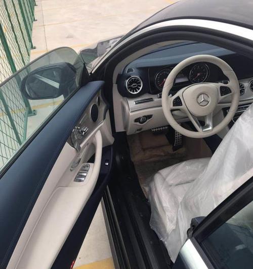 奔驰e300转向灯异常工作？故障原因及解决方法是什么？-第3张图片-好赞用车