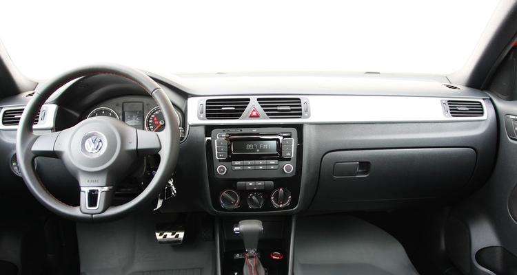 大众宝来手动挡转向灯怎么换？更换步骤和注意事项是什么？-第2张图片-好赞用车