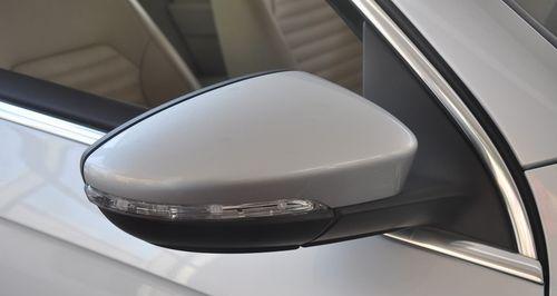 大众迈腾转向灯闪烁不正常怎么办?刷ECU能解决问题吗?-第3张图片-好赞用车 大众迈腾转向灯闪烁不正常怎么办?刷ECU能解决问题吗?-第3张图片-好赞用车