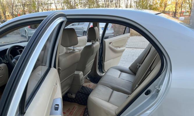 丰田花冠转向灯改远光灯的可行性研究（提升行车安全性的一种改装方式）-第3张图片-好赞用车