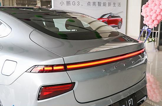 特斯拉刹车灯更新版本（以创新技术为基础）-第3张图片-好赞用车