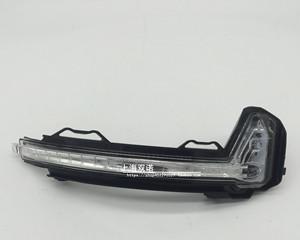 大众途观前转向灯拆卸方法是什么？拆卸过程中需要注意哪些问题？-第3张图片-好赞用车