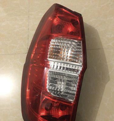 五菱转向灯总成，提升驾驶安全的必备配件（拆解五菱转向灯总成）-第1张图片-好赞用车