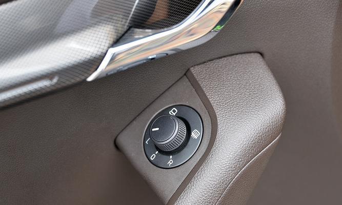 斯柯达明锐倒车镜转向灯更换方法？需要多长时间？-第3张图片-好赞用车