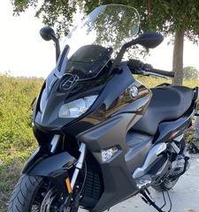 宝马400踏板摩托车参数是什么？购买前需要了解哪些信息？-第1张图片-好赞用车