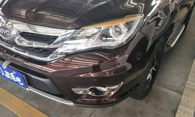 比亚迪S7前转向灯平角设计的优势与特点（优雅简约的设计）-第1张图片-好赞用车