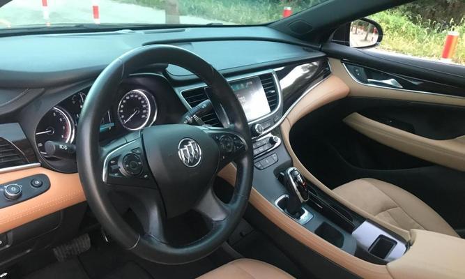 老款别克君越转向灯开关怎么拆装？拆装过程中应注意哪些问题？-第3张图片-好赞用车