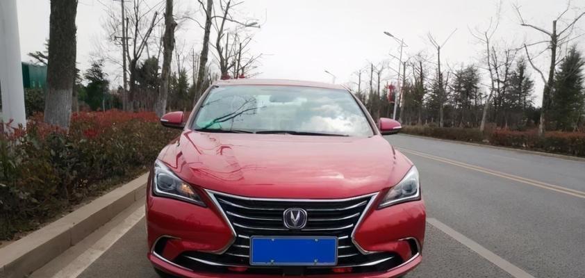 长安逸动后车玻璃高位刹车灯不亮的原因及解决方法（探究长安逸动后车玻璃高位刹车灯不亮的问题）-第2张图片-好赞用车