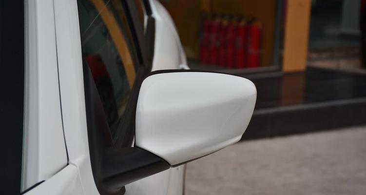 雪铁龙C3转向灯无声提示的解决方法（解决雪铁龙C3转向灯无声提示的小技巧）-第1张图片-好赞用车