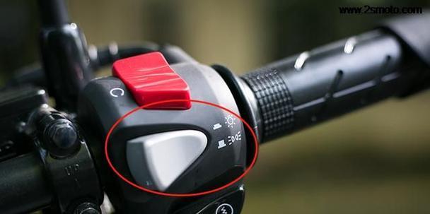 本田车辆双闪灯使用时转向灯失效是怎么回事？-第3张图片-好赞用车