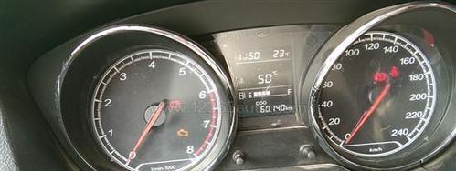 一汽奔腾转向灯左右亮是怎么回事？如何解决？-第2张图片-好赞用车