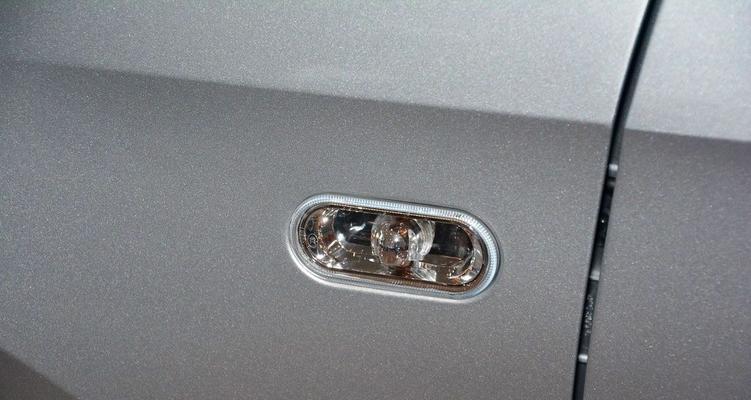 大众右转向灯故障无法关闭,如何解决(应对大众右转向灯一直亮的问题)-第1张图片-好赞用车 大众右转向灯故障无法关闭,如何解决(应对大众右转向灯一直亮的问题)-第1张图片-好赞用车