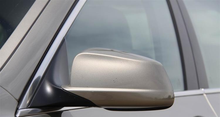 宝马325转向灯不亮怎么办？如何快速解决？-第1张图片-好赞用车