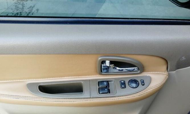 别克陆尊转向灯保险丝位置揭秘（别克陆尊车主必读）-第3张图片-好赞用车