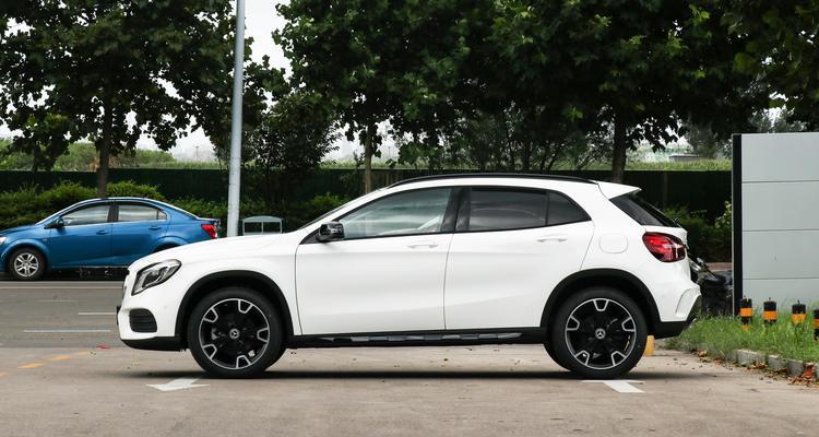 北京奔驰gla200参数配置表是什么？如何查看详细信息？-第2张图片-好赞用车