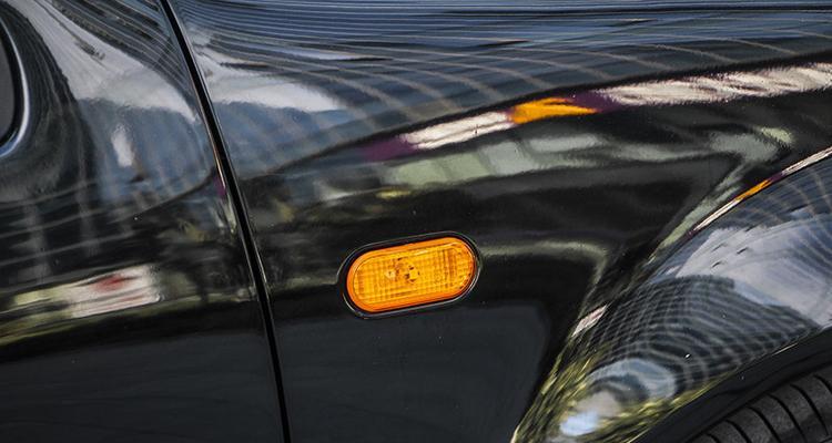 大众b8转向灯不亮怎么办?更换灯泡的步骤是什么?-第1张图片-好赞用车 大众b8转向灯不亮怎么办?更换灯泡的步骤是什么?-第1张图片-好赞用车