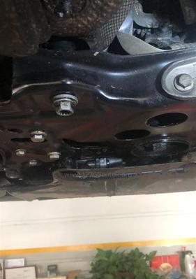 帕萨特换变速箱油需要多少升？更换步骤和注意事项是什么？-第3张图片-好赞用车