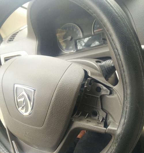 宝骏730拆卸转向灯的步骤是什么？转向灯坏了怎么更换？-第2张图片-好赞用车