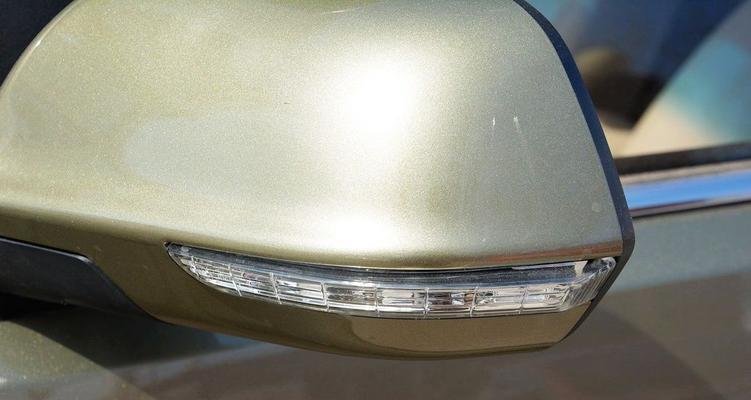 宝骏730拆卸转向灯的步骤是什么？转向灯坏了怎么更换？-第3张图片-好赞用车