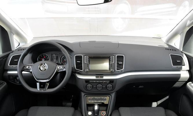 大众夏朗后视镜转向灯更换方法是什么？需要多长时间？-第2张图片-好赞用车