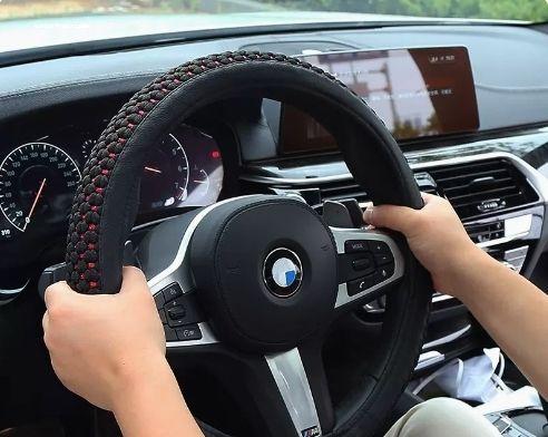 探讨别克新君威锁车后转向灯常亮的原因与解决方法（深入分析别克新君威锁车后转向灯常亮的情况）-第2张图片-好赞用车