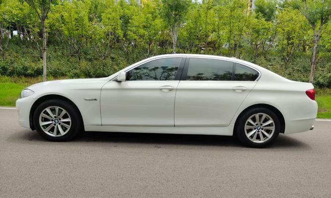 新款宝马5系后转向灯不亮怎么办?常见问题有哪些?-第1张图片-好赞用车 新款宝马5系后转向灯不亮怎么办?常见问题有哪些?-第1张图片-好赞用车