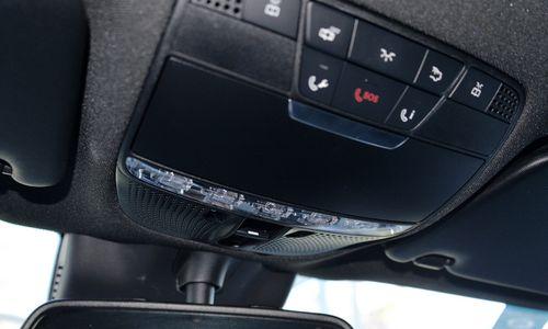 奔驰GLC200倒车镜转向灯拆卸指南（详细步骤教你如何拆卸奔驰GLC200倒车镜转向灯）-第2张图片-好赞用车