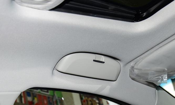 荣威360倒车镜转向灯更换方法？需要多长时间？-第3张图片-好赞用车