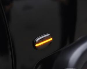 解析16款丰田凯美瑞转向灯灯罩的设计特点（深入剖析其亮度）-第2张图片-好赞用车