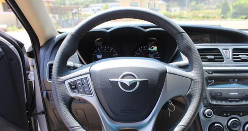 如何拆卸海马M5前转向灯(简易步骤教您拆下海马M5前转向灯)-第2张图片-好赞用车 如何拆卸海马M5前转向灯(简易步骤教您拆下海马M5前转向灯)-第2张图片-好赞用车