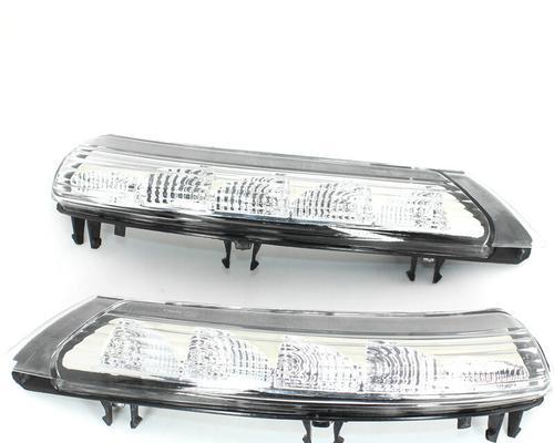 别克君威09年车型后视镜转向灯拆卸详解（学会拆卸后视镜转向灯）-第2张图片-好赞用车