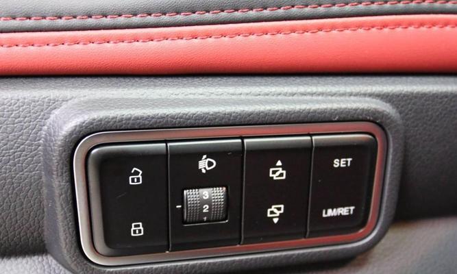 哈弗转向灯有声音不亮是怎么回事？如何解决？-第1张图片-好赞用车