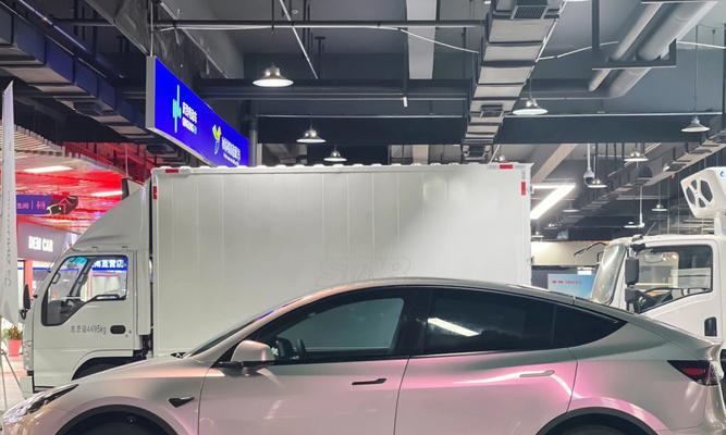 如何将特斯拉的刹车灯改为白色(一步一步教你如何改变特斯拉刹车灯的颜色)-第1张图片-好赞用车 如何将特斯拉的刹车灯改为白色(一步一步教你如何改变特斯拉刹车灯的颜色)-第1张图片-好赞用车