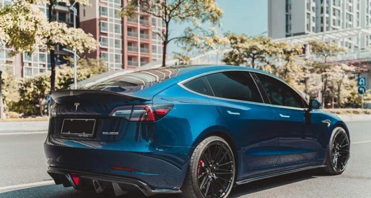 如何将特斯拉的刹车灯改为白色(一步一步教你如何改变特斯拉刹车灯的颜色)-第2张图片-好赞用车 如何将特斯拉的刹车灯改为白色(一步一步教你如何改变特斯拉刹车灯的颜色)-第2张图片-好赞用车