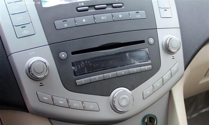 比亚迪s6转向灯亮双闪不亮怎么回事？如何快速解决？-第1张图片-好赞用车