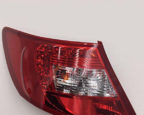 比亚迪s6转向灯亮双闪不亮怎么回事？如何快速解决？-第2张图片-好赞用车