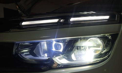 14款雪铁龙c5前转向灯怎么拆？拆卸步骤和注意事项是什么？-第2张图片-好赞用车