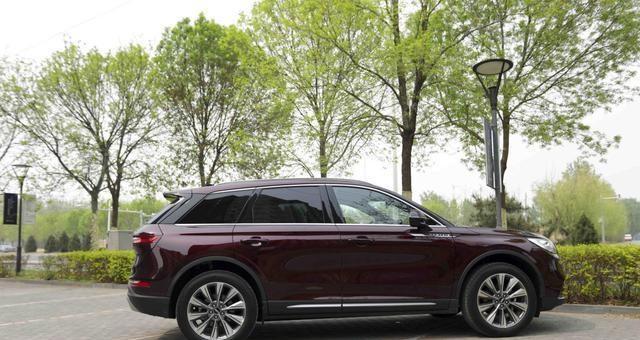 林肯冒险家尾部转向灯效果如何？使用体验和用户反馈是什么？-第2张图片-好赞用车