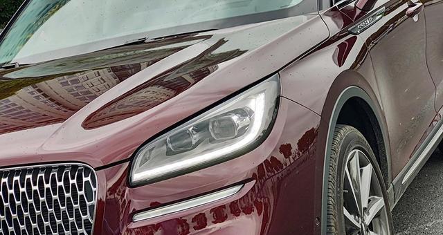 林肯冒险家尾部转向灯效果如何？使用体验和用户反馈是什么？-第1张图片-好赞用车