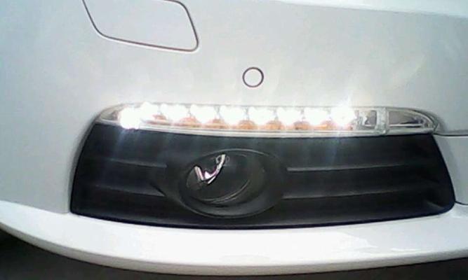 大众CC后转向灯炮怎么关（详细介绍大众CC后转向灯炮的关闭步骤和关键点）-第3张图片-好赞用车