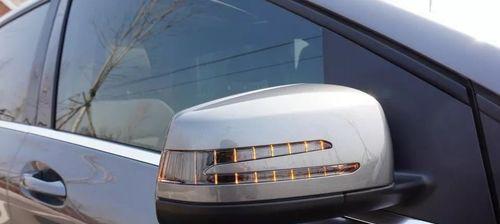 奔驰反光镜转向灯的拆卸步骤与注意事项（教你如何正确拆卸奔驰反光镜转向灯）-第3张图片-好赞用车